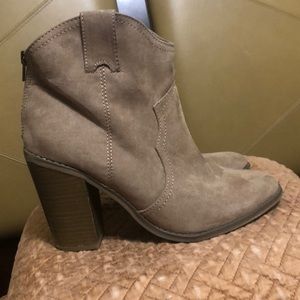 Women’s merona boots